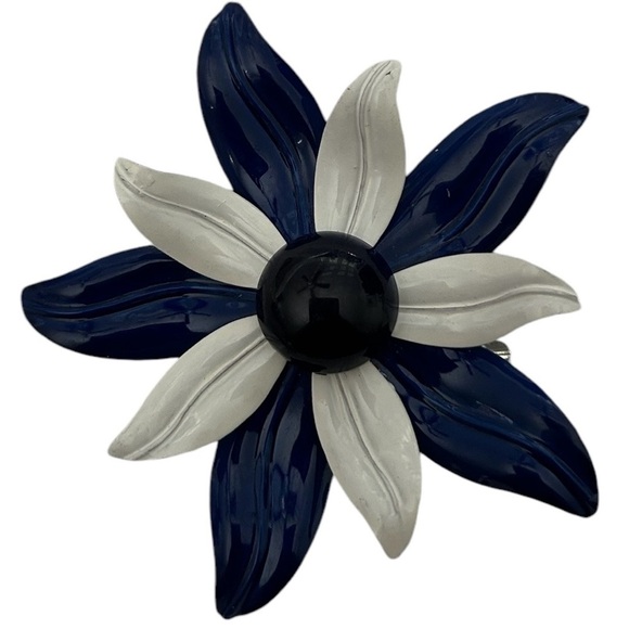 Vintage Mid Century Black, Navy and White Brooch. - Picture 4 of 5